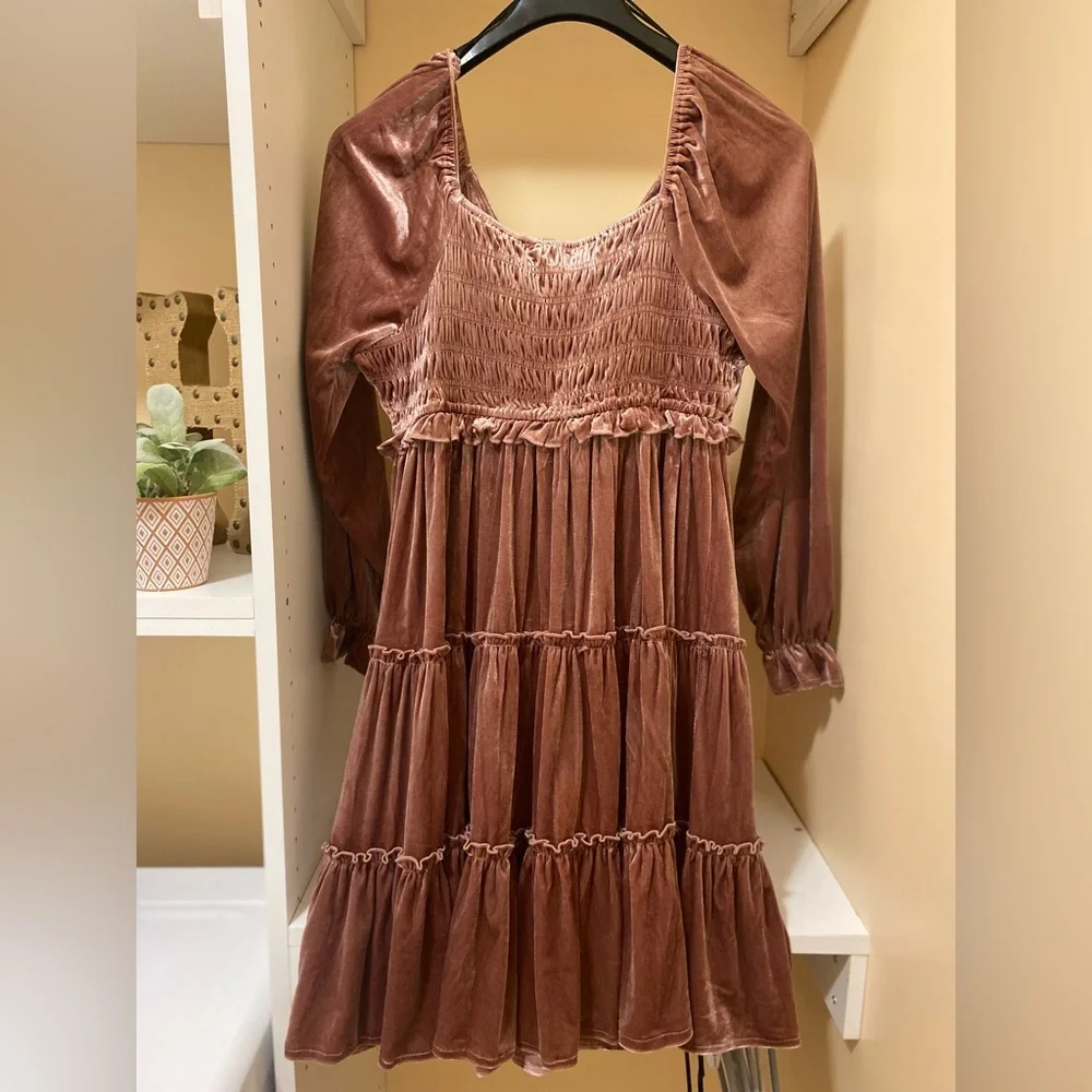 NWT Velvet Blush Boutique Dress - Picture 3 of 3